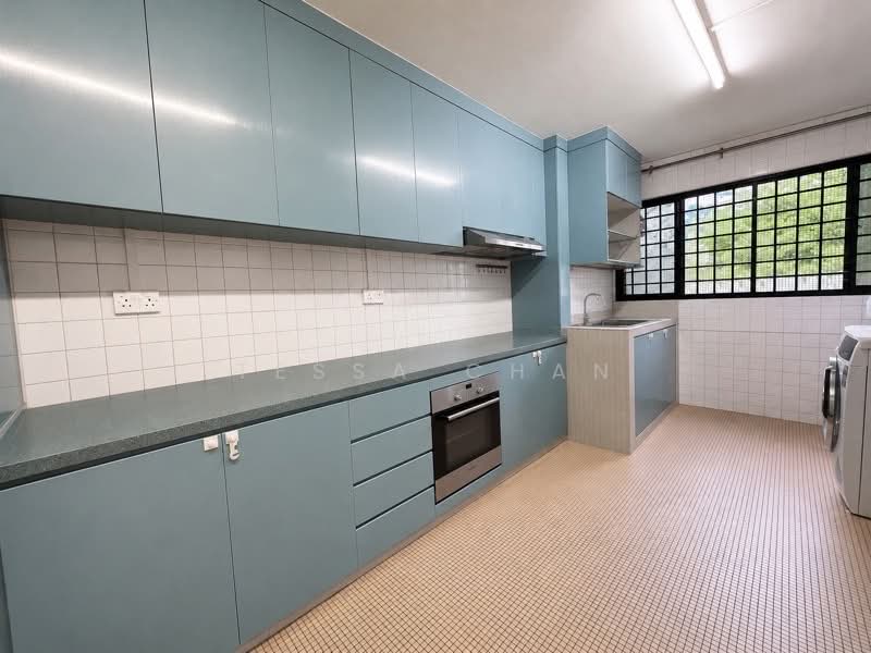 243 Jurong East Street 24, 243 Jurong East Street 24, 2 Bedrooms, 721 sqft, HDB Flat For Sale, by Tessa Chan, 500200371 - PropertyGuru.com.sg