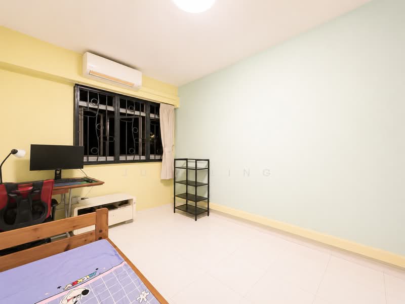 181 Jelebu Road, 181 Jelebu Road, 3 Bedrooms, 1,012 sqft, HDB Flat For Sale, by June Ling, 500200372 - Bedroom - PropertyGuru.com.sg