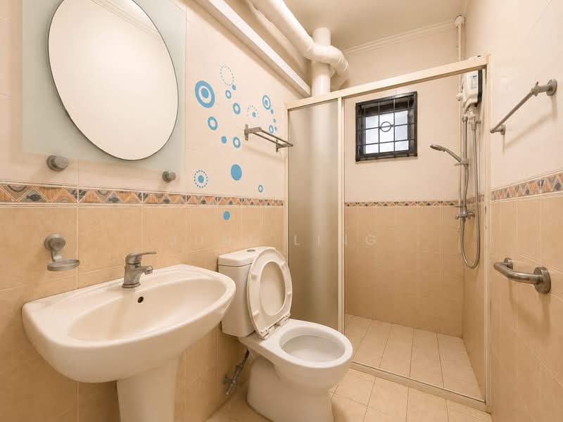 181 Jelebu Road, 181 Jelebu Road, 3 Bedrooms, 1,012 sqft, HDB Flat For Sale, by June Ling, 500200372 - Bathroom - PropertyGuru.com.sg