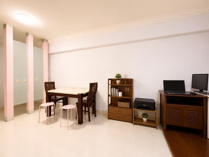 181 Jelebu Road, 181 Jelebu Road, 3 Bedrooms, 1,012 sqft, HDB Flat For Sale, by June Ling, 500200372 - Dining Room - PropertyGuru.com.sg