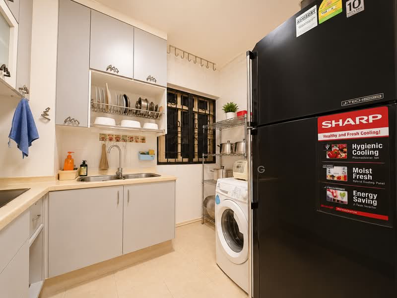 181 Jelebu Road, 181 Jelebu Road, 3 Bedrooms, 1,012 sqft, HDB Flat For Sale, by June Ling, 500200372 - Kitchen - PropertyGuru.com.sg
