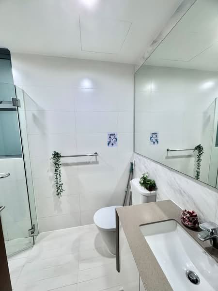 Hundred Trees, 89 West Coast Drive, Room Rental, 120 sqft, Condominium For Rent, by punkin, 500200376 - Bathroom - PropertyGuru.com.sg