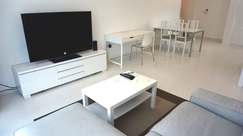 76 Shenton, 76 Shenton Way, 1 Bedroom, 592 sqft, Apartment For Rent, by Joseph Khoo, 500200381 - Living Room - PropertyGuru.com.sg