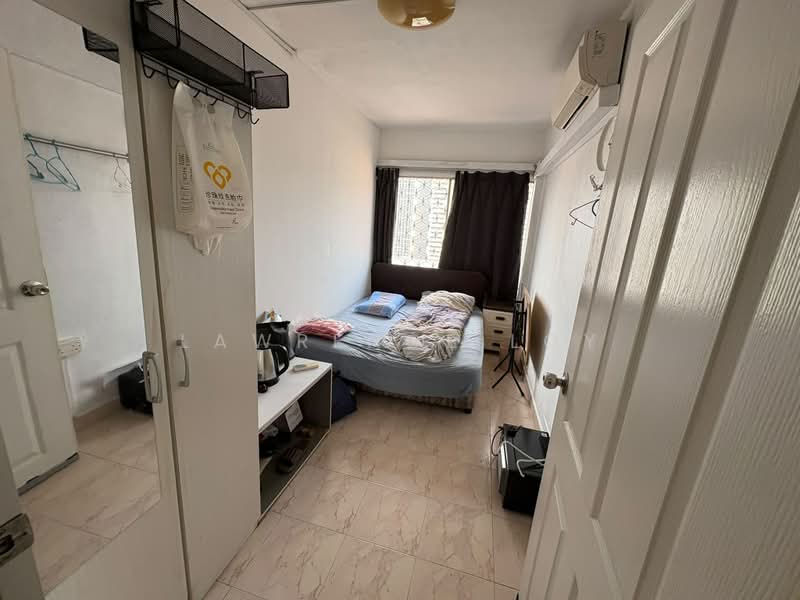 People's Park Complex, 1 Park Road, 5 Bedrooms, 1,119 sqft, Apartment For Sale, by Lawrence Loy, 500200383 - Bedroom - PropertyGuru.com.sg