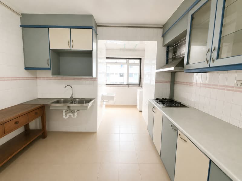 124 Pasir Ris Street 11, 124 Pasir Ris Street 11, 3 Bedrooms, 1,108 sqft, HDB Flat For Sale, by Billy Goh, 500200385 - Kitchen - PropertyGuru.com.sg