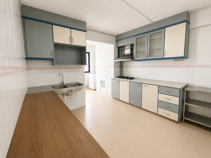 124 Pasir Ris Street 11, 124 Pasir Ris Street 11, 3 Bedrooms, 1,108 sqft, HDB Flat For Sale, by Billy Goh, 500200385 - Kitchen - PropertyGuru.com.sg