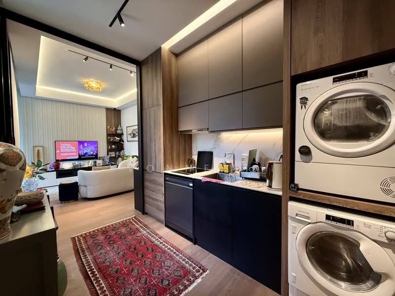 10 Evelyn, 10 Evelyn Road, 2 Bedrooms, 743 sqft, Condominium For Sale, by Yvonne Lai, 500200391 - Kitchen - PropertyGuru.com.sg
