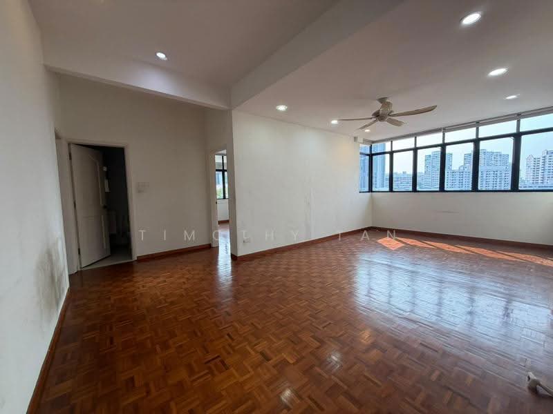 Cheap Freehold Bungalow with Private Pool, Phoenix Garden, 6 Bedrooms, 5,000 sqft, Bungalow House For Sale, by Timothy Tan, 500200395 - Living Room - PropertyGuru.com.sg