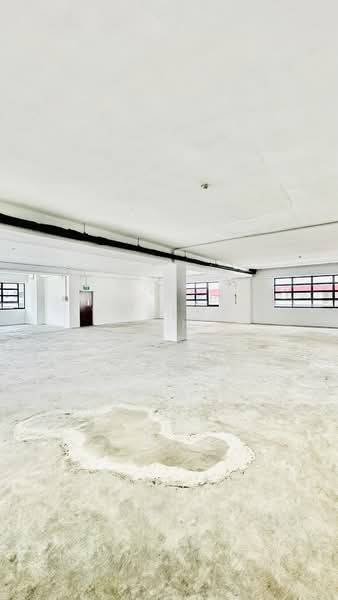 Chiller Equipped Food Factory At MacPherson / Tai Seng, MacTaggart Road, 4,383 sqft, Light Industrial (B1) For Rent, by Lawrence Tan, 500200401 - Interior - CommercialGuru.com.sg