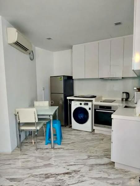 52 Stevens, 52 Stevens Road, 1 Bedroom, 420 sqft, Apartment For Sale, by Bjorn Lim, 500200407 - Kitchen - PropertyGuru.com.sg