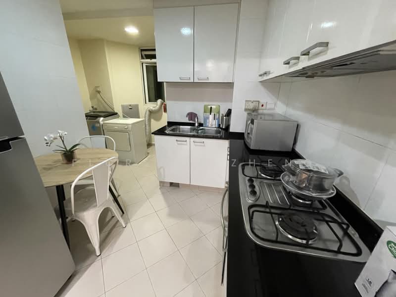 Meraprime, 301 Jalan Bukit Ho Swee, Room Rental, 160 sqft, Condominium For Rent, by Florence Zheng Zhen, 500200413 - Kitchen - PropertyGuru.com.sg
