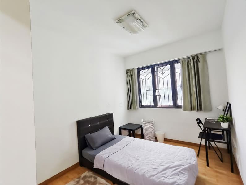 The Madeira, 50 Bukit Batok Street 31, Room Rental, 150 sqft, Condominium For Rent, by Isaac Lin, 500200414 - CR2 - PropertyGuru.com.sg