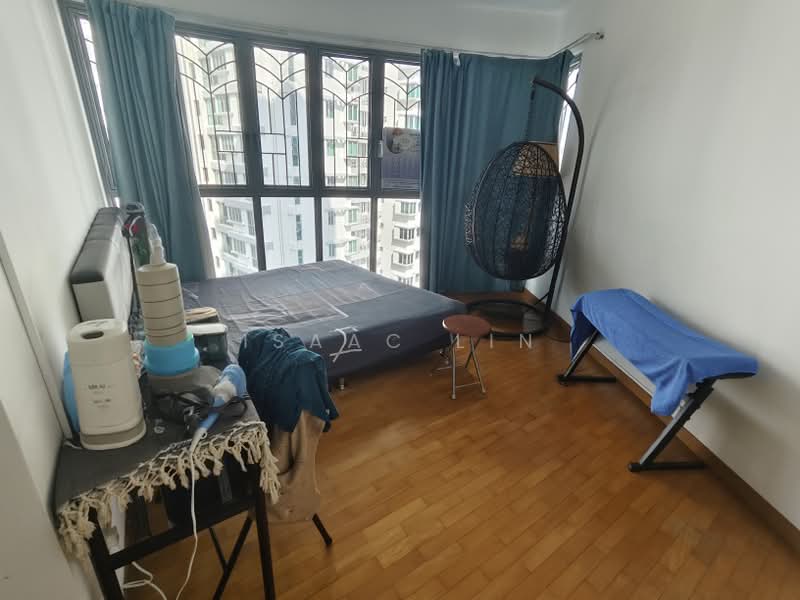 The Madeira, 50 Bukit Batok Street 31, Room Rental, 150 sqft, Condominium For Rent, by Isaac Lin, 500200414 - Master room - PropertyGuru.com.sg