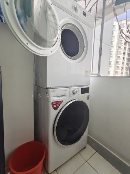 The Madeira, 50 Bukit Batok Street 31, Room Rental, 150 sqft, Condominium For Rent, by Isaac Lin, 500200414 - Balcony - PropertyGuru.com.sg
