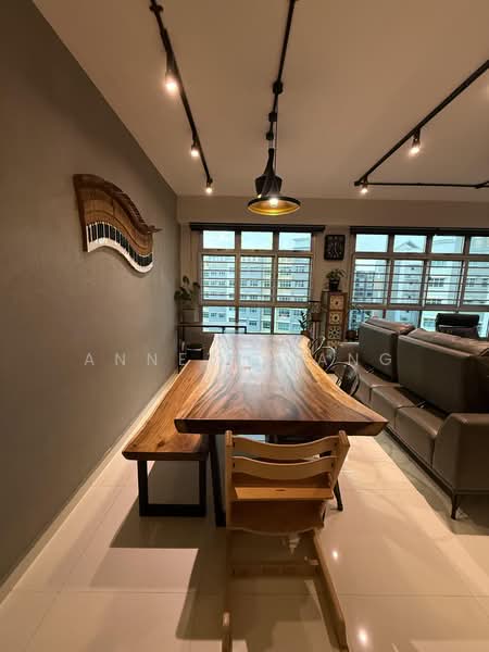 488D Choa Chu Kang Avenue 5, 488D Choa Chu Kang Avenue 5, 3 Bedrooms, 1,216 sqft, HDB Flat For Sale, by Annette Ang, 500200418 - Living Room - PropertyGuru.com.sg