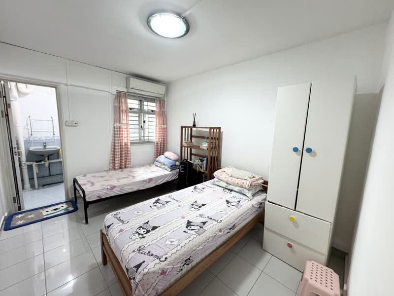 646 Ang Mo Kio Avenue 6, 646 Ang Mo Kio Avenue 6, 3 Bedrooms, 807 sqft, HDB Flat For Sale, by Steven Yan, 500200419 - Bedroom - PropertyGuru.com.sg
