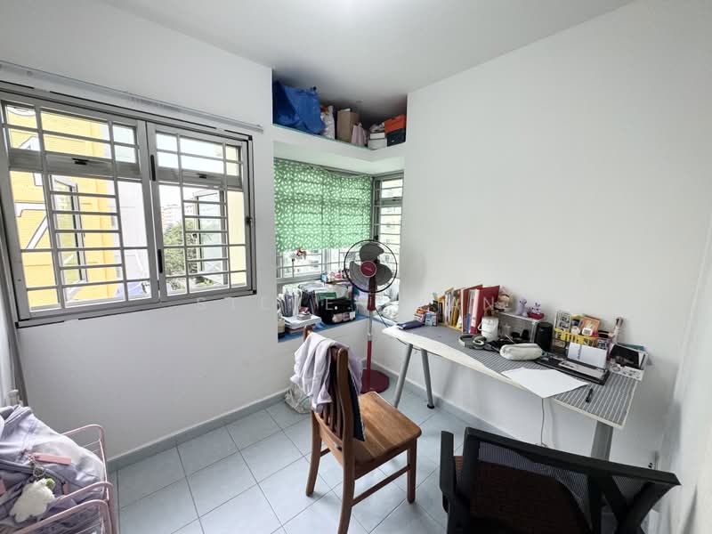 646 Ang Mo Kio Avenue 6, 646 Ang Mo Kio Avenue 6, 3 Bedrooms, 807 sqft, HDB Flat For Sale, by Steven Yan, 500200419 - Study - PropertyGuru.com.sg