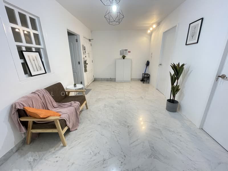 Sixth Avenue Centre, 805 Bukit Timah Road, Room Rental, 150 sqft, Apartment For Rent, by Florence Zheng Zhen, 500200420 - Living Room - PropertyGuru.com.sg