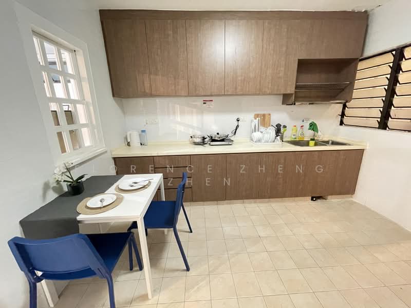 Sixth Avenue Centre, 805 Bukit Timah Road, Room Rental, 150 sqft, Apartment For Rent, by Florence Zheng Zhen, 500200420 - Kitchen - PropertyGuru.com.sg