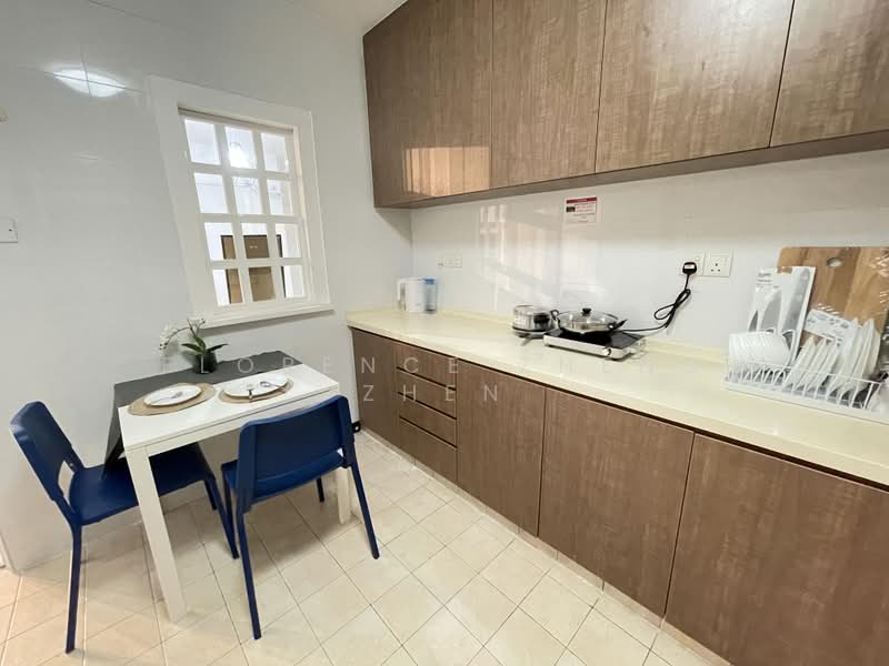 Sixth Avenue Centre, 805 Bukit Timah Road, Room Rental, 150 sqft, Apartment For Rent, by Florence Zheng Zhen, 500200420 - Kitchen - PropertyGuru.com.sg