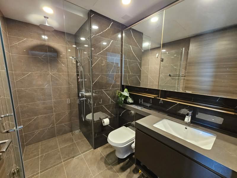 The Florence Residences, 99 Hougang Avenue 2, 2 Bedrooms, 635 sqft, Condominium For Rent, by Benji Chia, 500200428 - Bathroom - PropertyGuru.com.sg