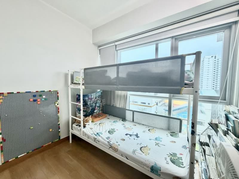 Eight Riversuites, 6 Whampoa East, 3 Bedrooms, 980 sqft, Condominium For Sale, by Michelle Lee, 500200435 - Bedroom - PropertyGuru.com.sg