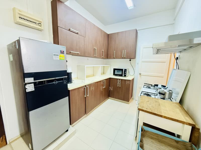 Botanic Gardens View, 1 Taman Serasi, Room Rental, 150 sqft, Apartment For Rent, by Florence Zheng Zhen, 500200437 - Kitchen - PropertyGuru.com.sg