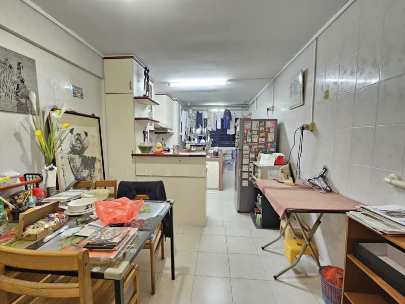 640 Ang Mo Kio Avenue 6, 640 Ang Mo Kio Avenue 6, 3 Bedrooms, 990 sqft, HDB Flat For Sale, by Bernard Tang, 500200442 - Kitchen - PropertyGuru.com.sg