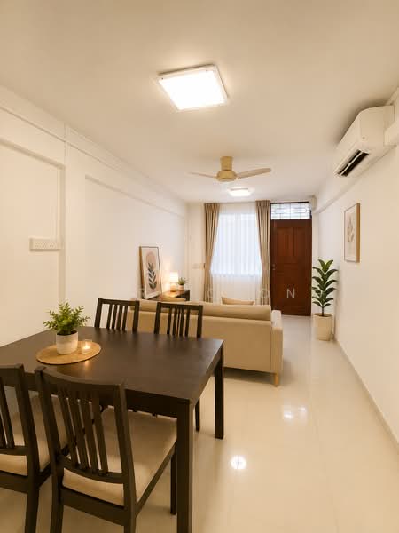 5 Jalan Batu, 5 Jalan Batu, 2 Bedrooms, 700 sqft, HDB Flat For Sale, by Larry Chong, 500200448 - Living Room - PropertyGuru.com.sg