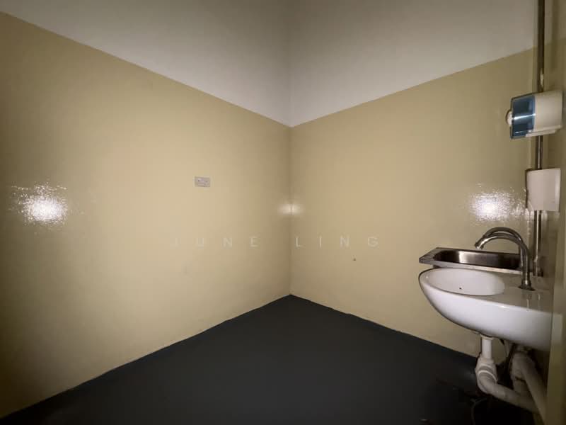 Food XChange @ Admiralty, 8A Admiralty Street, 3,821 sqft, Factory / Workshop (B2) For Rent, by June Ling, 500200450 - Bathroom - CommercialGuru.com.sg