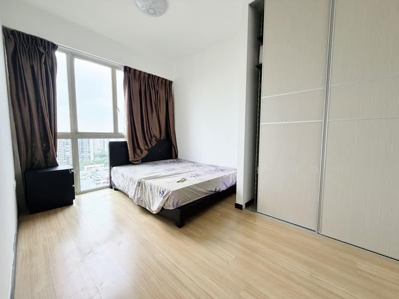 Lake Life, 12 Tao Ching Road, 3 Bedrooms, 1,033 sqft, Executive Condominium For Sale, by Wong Boon Keng, 500200457 - Bedroom - PropertyGuru.com.sg