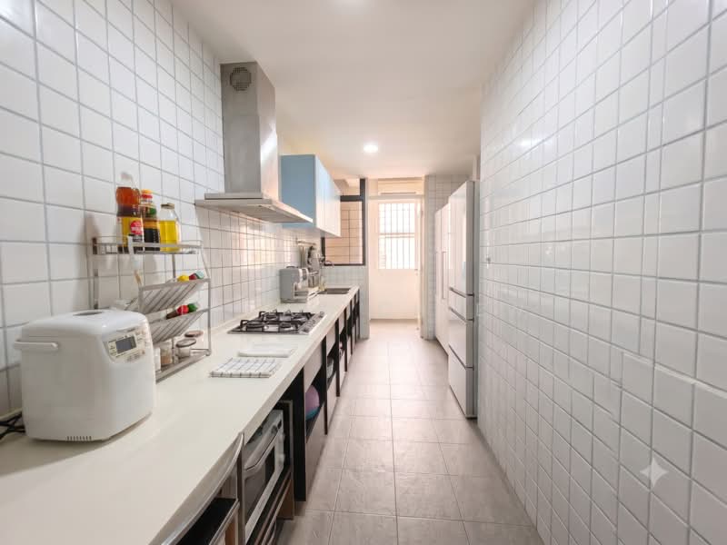Tanglin Park, 1 Ridley Park, 3 Bedrooms, 1,335 sqft, Condominium For Rent, by Lucas Chiew, 500200464 - Kitchen - PropertyGuru.com.sg