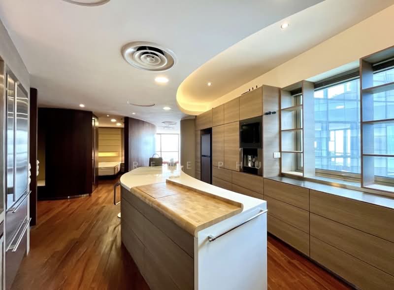 The Sail @ Marina Bay, 6 Marina Boulevard, 4 Bedrooms, 2,174 sqft, Condominium For Sale, by Eirene Phua, 500200467 - Kitchen - PropertyGuru.com.sg