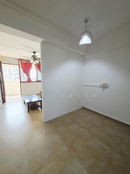 186 Boon Lay Avenue, 186 Boon Lay Avenue, 2 Bedrooms, 635 sqft, HDB Flat For Sale, by Mus Taqim, 500200471 - Living Room - PropertyGuru.com.sg