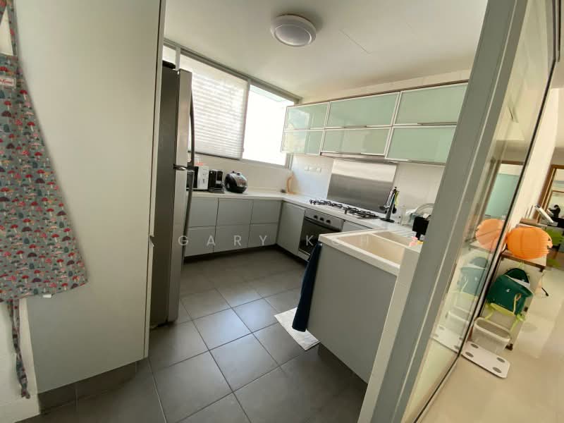 Twin Regency, 28 Kim Tian Road, 3 Bedrooms, 1,442 sqft, Condominium For Rent, by Gary Koh, 500200483 - Kitchen - PropertyGuru.com.sg