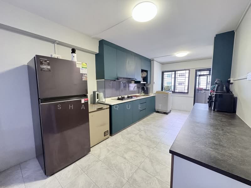 421 Ang Mo Kio Avenue 10, 421 Ang Mo Kio Avenue 10, 2 Bedrooms, 797 sqft, HDB Flat For Sale, by Sharique Tan, 500200488 - Kitchen - PropertyGuru.com.sg
