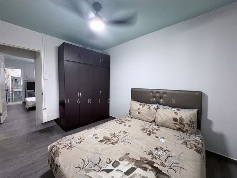 421 Ang Mo Kio Avenue 10, 421 Ang Mo Kio Avenue 10, 2 Bedrooms, 797 sqft, HDB Flat For Sale, by Sharique Tan, 500200488 - Bedroom - PropertyGuru.com.sg