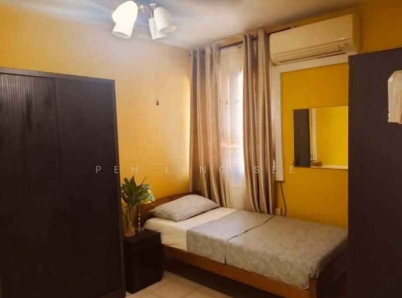 153 Yishun Street 11, 153 Yishun Street 11, 2 Bedrooms, 721 sqft, HDB Flat For Sale, by Peh Leng See, 500200489 - Bedroom - PropertyGuru.com.sg
