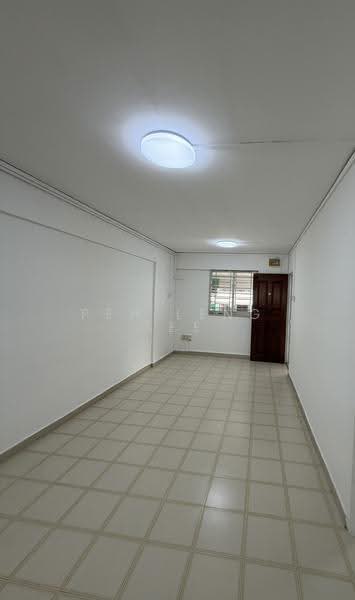 153 Yishun Street 11, 153 Yishun Street 11, Sembawang / Yishun, 2 Bedrooms, 721 sqft, HDB Flat For Sale, by Peh Leng See, 500200489 - Original Living Room - PropertyGuru.com.sg