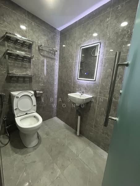 The Landmark, 173 Chin Swee Road, Studio, 350 sqft, Condominium For Rent, by Sebastian Wong, 500200491 - Bathroom - PropertyGuru.com.sg