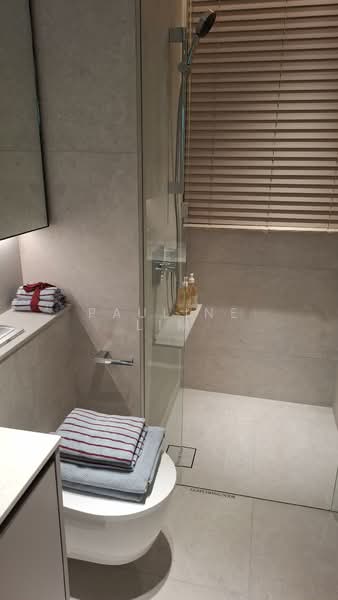 Dunearn House, 760 Dunearn Road, 3 Bedrooms, 947 sqft, Condominium For Sale, by Pauline Lim, 500200497 - Bathroom - PropertyGuru.com.sg