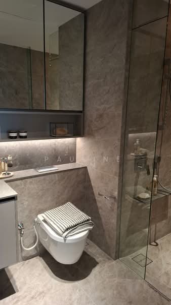 Dunearn House, 760 Dunearn Road, 3 Bedrooms, 947 sqft, Condominium For Sale, by Pauline Lim, 500200497 - Bathroom - PropertyGuru.com.sg