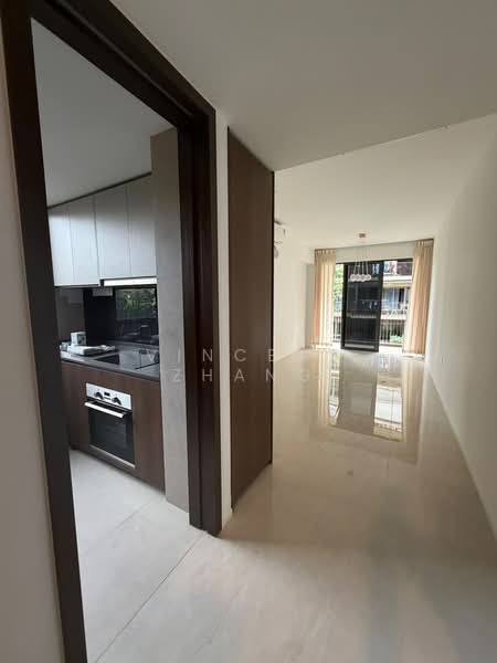 The Watergardens at Canberra, 43 Canberra Drive, 3 Bedrooms, 958 sqft, Condominium For Rent, by Vincent Zhang, 500200501 - Kitchen - PropertyGuru.com.sg