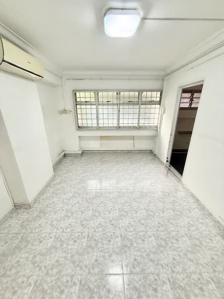 747 Pasir Ris Street 71, 747 Pasir Ris Street 71, 3 Bedrooms, 1,119 sqft, HDB Flat For Sale, by Zan Sim (沈瓒延), 500200504 - Interior - PropertyGuru.com.sg