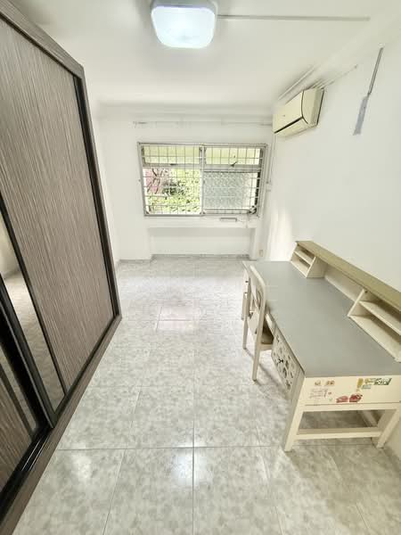 747 Pasir Ris Street 71, 747 Pasir Ris Street 71, 3 Bedrooms, 1,119 sqft, HDB Flat For Sale, by Zan Sim (沈瓒延), 500200504 - Study - PropertyGuru.com.sg