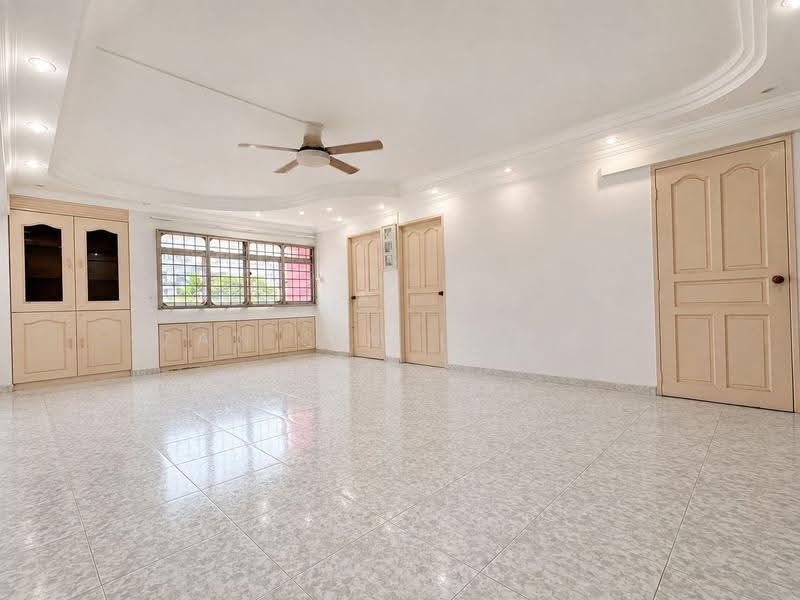 747 Pasir Ris Street 71, 747 Pasir Ris Street 71, Pasir Ris / Tampines, 3 Bedrooms, 1,119 sqft, HDB Flat For Sale, by Zan Sim (沈瓒延), 500200504 - Living Room - PropertyGuru.com.sg