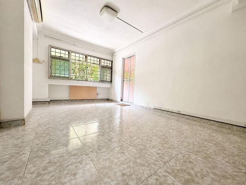 747 Pasir Ris Street 71, 747 Pasir Ris Street 71, Pasir Ris / Tampines, 3 Bedrooms, 1,119 sqft, HDB Flat For Sale, by Zan Sim (沈瓒延), 500200504 - Living Room - PropertyGuru.com.sg