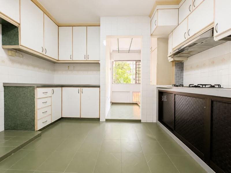 747 Pasir Ris Street 71, 747 Pasir Ris Street 71, Pasir Ris / Tampines, 3 Bedrooms, 1,119 sqft, HDB Flat For Sale, by Zan Sim (沈瓒延), 500200504 - Kitchen - PropertyGuru.com.sg