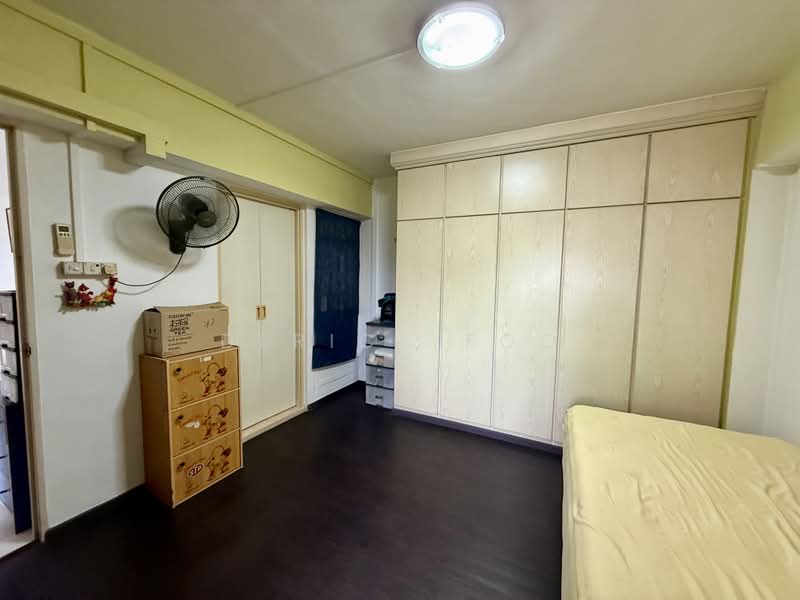 299 Yishun Street 20, 299 Yishun Street 20, 3 Bedrooms, 1,184 sqft, HDB Flat For Sale, by Derick Foo, 500200510 - Bedroom - PropertyGuru.com.sg