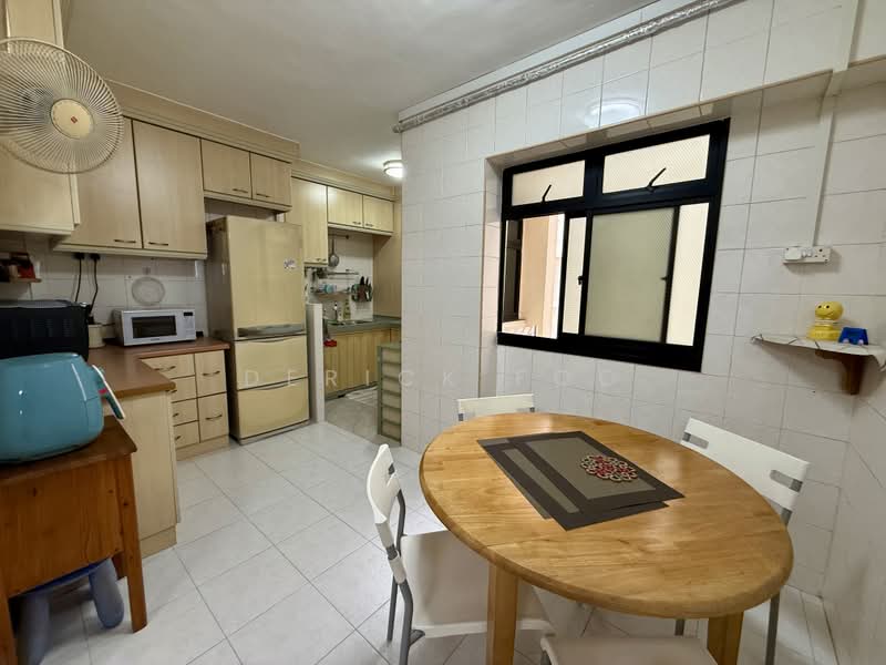 299 Yishun Street 20, 299 Yishun Street 20, 3 Bedrooms, 1,184 sqft, HDB Flat For Sale, by Derick Foo, 500200510 - Kitchen - PropertyGuru.com.sg